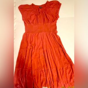 The Pyramid Collection Size 3x  Red but more like Maroon